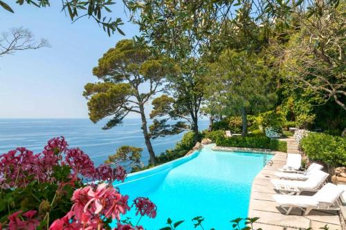 Quarto dei Mille Apartment | Genova Luxury Villa on Sea