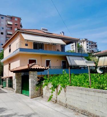 Gjirokaster House | George's Apartment
