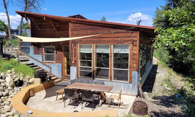 Winthrop House | George's River House-On the Methow River and Minutes to Downtown Winthrop!