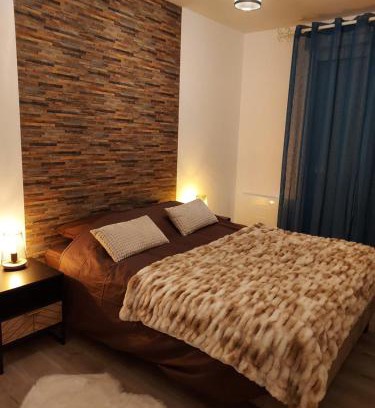 Saint-Georges-sur-Baulche Apartment | Georges, un appartement au look chic rustique