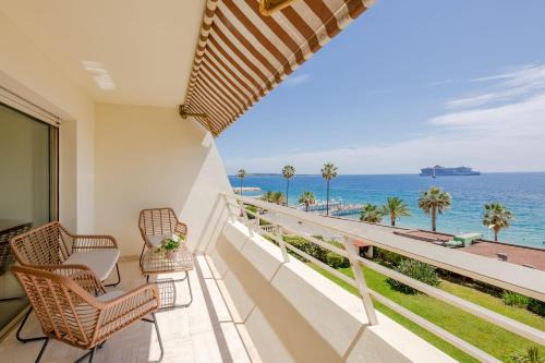 Le Suquet Apartment | Georges III - Apartment with panoramic view of Cannes