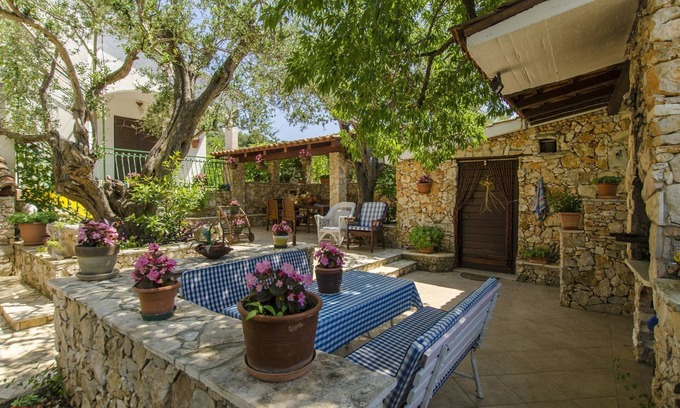 Razanj Apartment | Georgi - 200 m From sea - SA2 Oranz