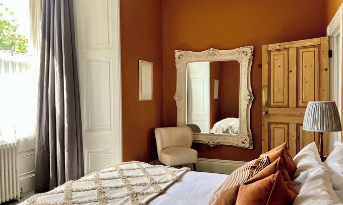 Frome Apartment | Georgian Manor - Elegance in Central Frome