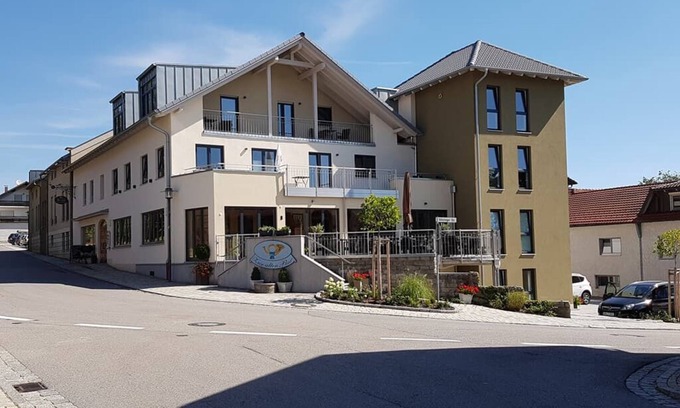 Zandt Apartment | Geräumiges, modernes Appartement mit tollem Balkon zur Dorfmitte, barrierefrei