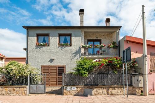 Villa San Pietro Apartment | Gerani Rossi Appartamento