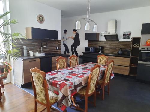 Salbke Apartment | Geschäfts und Ferienwohnung Magdeburg