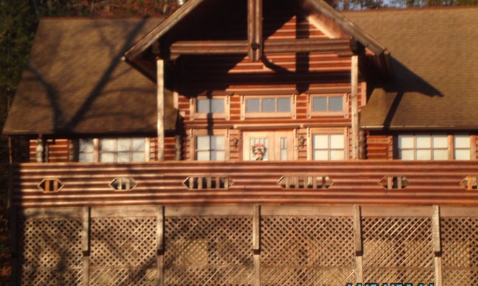 Pigeon Forge Cabin | Get away for awhile and relax at God's Blessings cabin. Very quiet and peaceful.