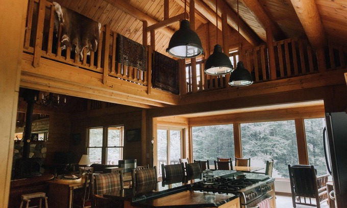 Woodstock Cabin | Get Away From It All To This Luxury Fairytale White Mountain Setting!