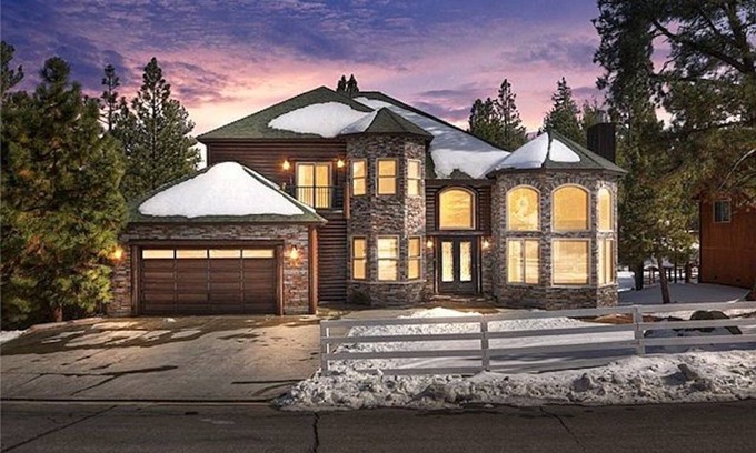 Eagle Mountain Estates House | Get ready to be AMAZED at the Castle of Big Bear Lake!