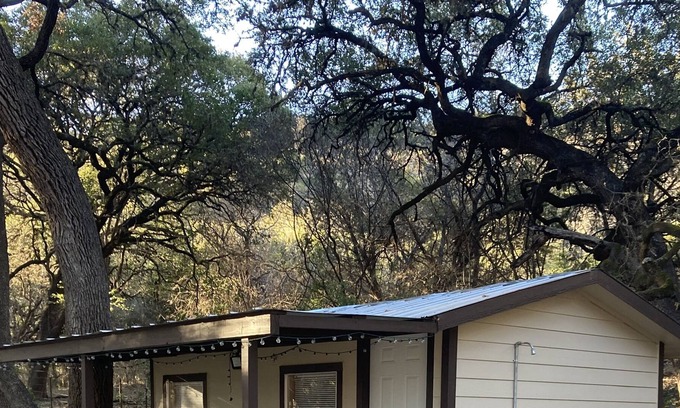 Sabinal Cabin | Get Your Frio On - Cabin 1