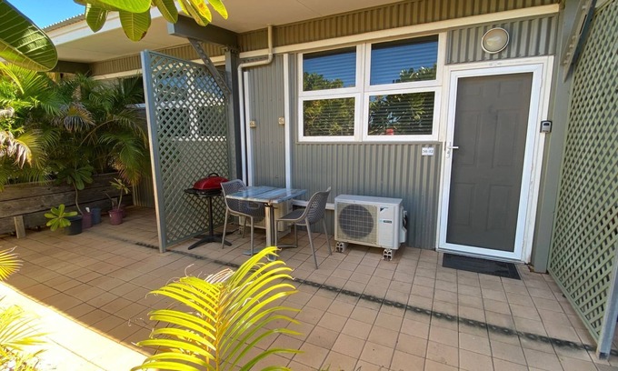 Exmouth Apartment | Getaway Villas Unit 38-12 - comfort on a budget