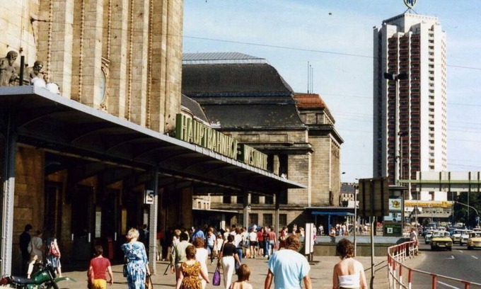 Zentrum-Ost House | "Gewandhaus" in a central location