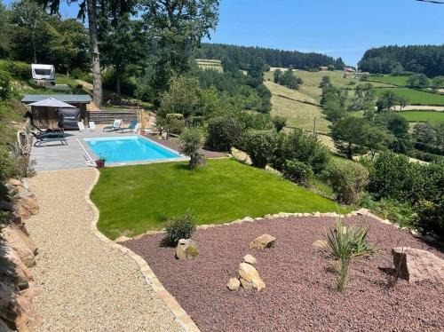 Anglure-sous-Dun Other | Gezellige luxe caravan met zwembad in zuid- Bourgogne