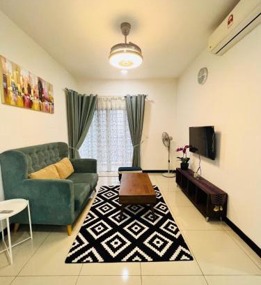 Kajang Apartment | Gg’s Stay@Savanna Executive Suites,Southville City