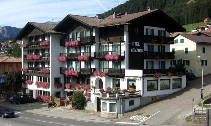 San Giovanni di Fassa Hotel | GH Hotel Monzoni