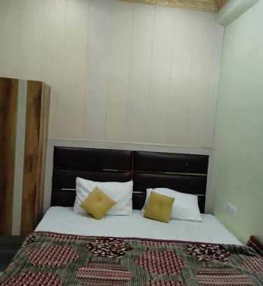 Orchha Hotel | Ghanshyam palace Orchha