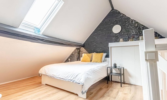 Ghent City Centre Apartment | Ghent City Chic: Stylish Apt. Centrally Located