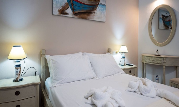 Astypalaia House | Giasemi Room No 8 Folegandros