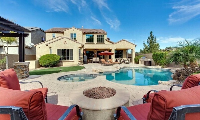 Gilbert House | Gilbert Oasis