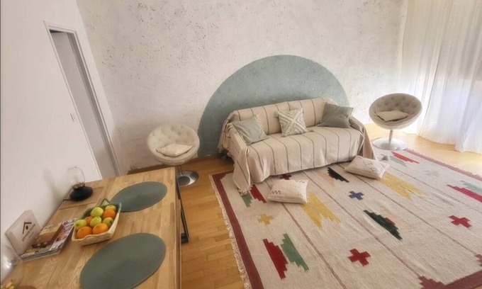 La Courneuve Apartment | Gilmore Home - Next to Paris city center