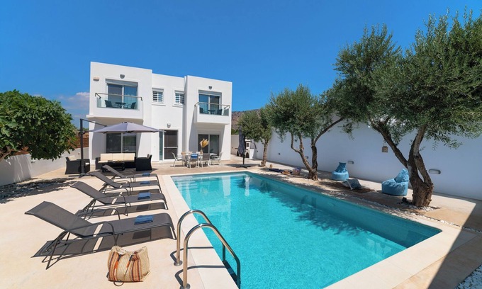 Pefkos Villa | Gioiello Villa