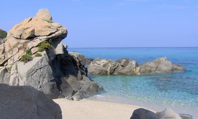Santa Maria Apartment | Giorgia's house in Capo Vaticano, apartment with wifi, air cond., pool