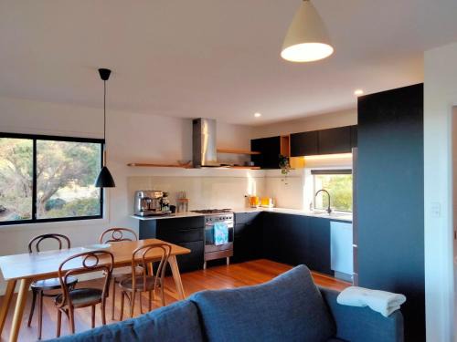 Federal Villa | Girayir Cottage