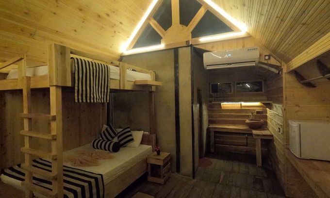 Habarana Cottage | Gisban Wood Cabana & Hostel (Luxury Wood Cabana In Habarana)