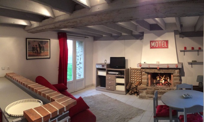 Champeon Cottage | GITE A BISTO OF NAS
