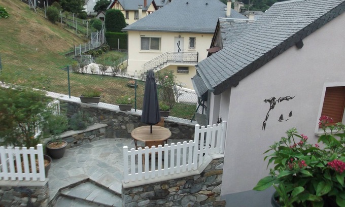 Soulom House | Gite apartment 2 people located between cauterets luz gavarnie ideal spa treatment