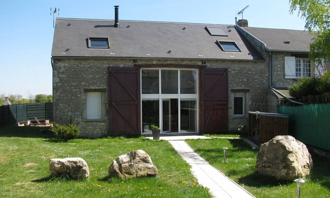 Bazoches-les-Hautes Cottage | Gite Bazoches-les-Hautes, 3 bedrooms, 7 persons