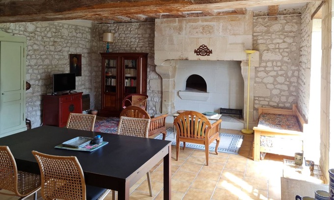 Restigne House | Gîte "Chez Nicole" in the heart of the Loire castles