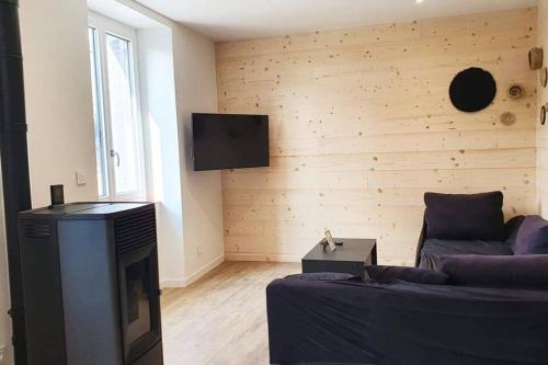 Jassat Apartment | GITE DE LA VIEILLE TOUR Murol 63790