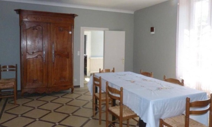 Saint-Jean-de-Thouars Apartment | Gite de Saint Jean - Near Saumur