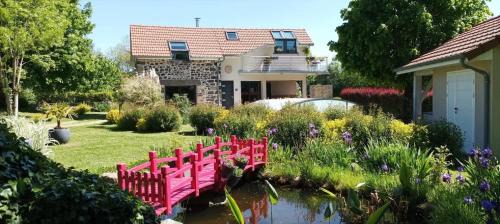 Manzat House | Gite Des Taravelles