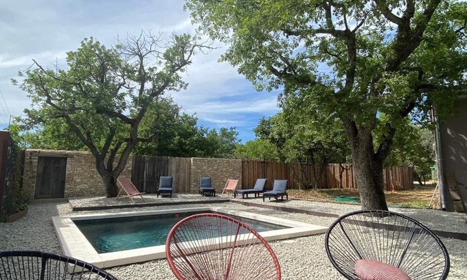 Saint-Saturnin-les-Apt Villa | GITE EN LUBERON near GORDES.