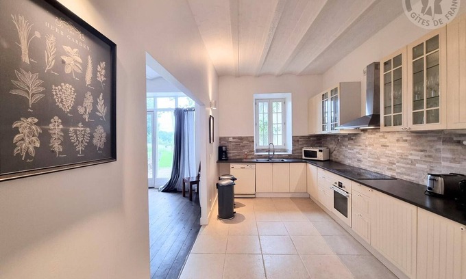 Fremainville Cottage | Gite Frémainville, 4 bedrooms, 8 persons