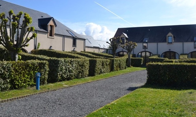 Gouville-sur-Mer Cottage | Gite Gouville-sur-Mer, 2 bedrooms, 4 persons