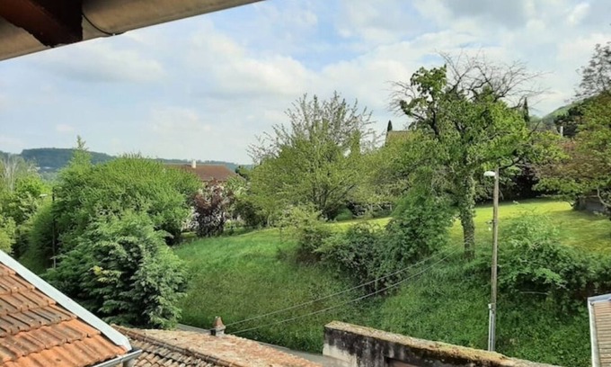 Albigny-sur-Saone Apartment | Gite la ferme des maraîchers