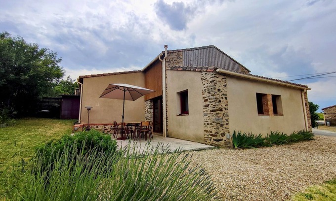 Le Loroux-Bottereau Cottage | Gite La Maison du Héron Fou