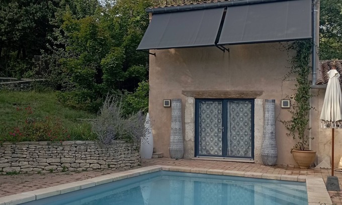 Saint-Saturnin-les-Apt House | Gite le petit colibri provençal cottage by the pool