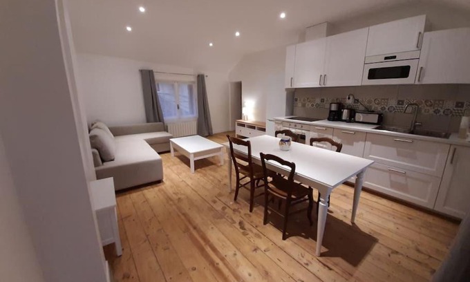 Albigny-sur-Saone Apartment | Gite le haut des maraichers