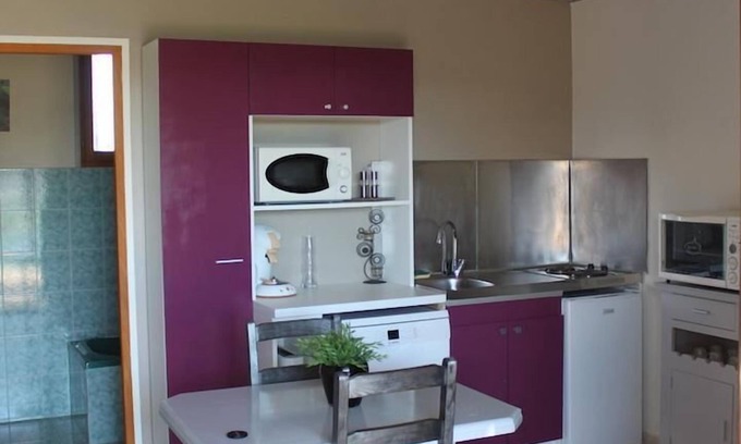 Carpentras Apartment | GITE LES BAMBOUS 2/3 PERSONS