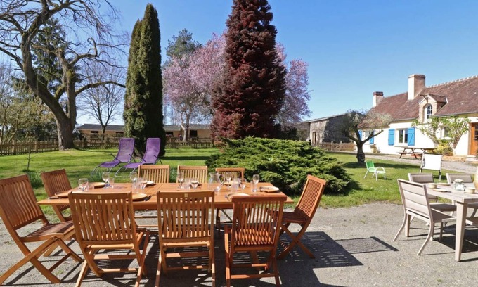 Les Ventes-de-Bourse Cottage | Gite Les Ventes-de-Bourse, 4 bedrooms, 9 persons
