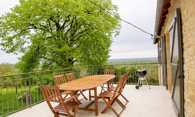 Nailhac Cottage | Gite Nailhac, 2 bedrooms, 4 persons