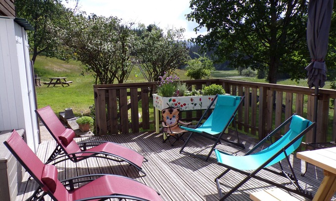 Ban-sur-Meurthe-Clefcy House | Gîte of 93m², alt. 820m in the heart of nature, near Gérardmer 8min and ski