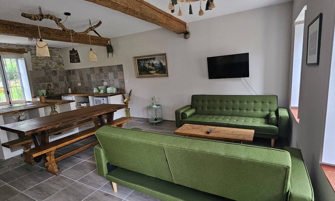 Villedubert House | Gite on the Canal du Midi, 10 minutes from Carcassonne