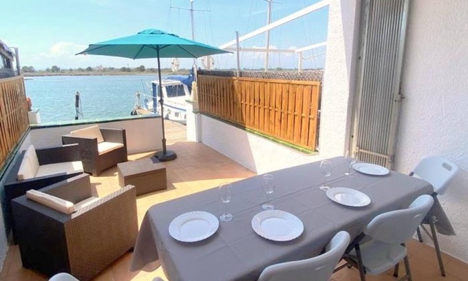 Santa Margarida Cottage | Gite Roses, 5 bedrooms, 8 persons