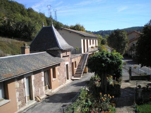 Saint-Victor-et-Melvieu House | Gite Saint-Victor-et-Melvieu