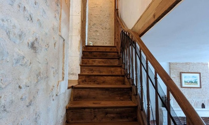 Salles-Lavalette Cottage | Gite Salles-Lavalette, 4 bedrooms, 8 persons